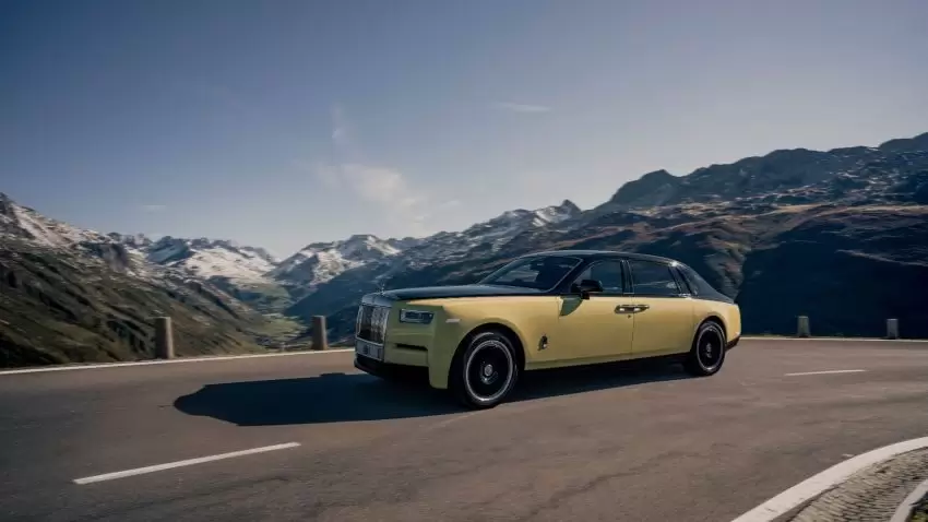 Rolls-Royce Phantom Goldfinger: Bir Bond Efsanesi Yıllar Sonra Yeniden Doğuyor