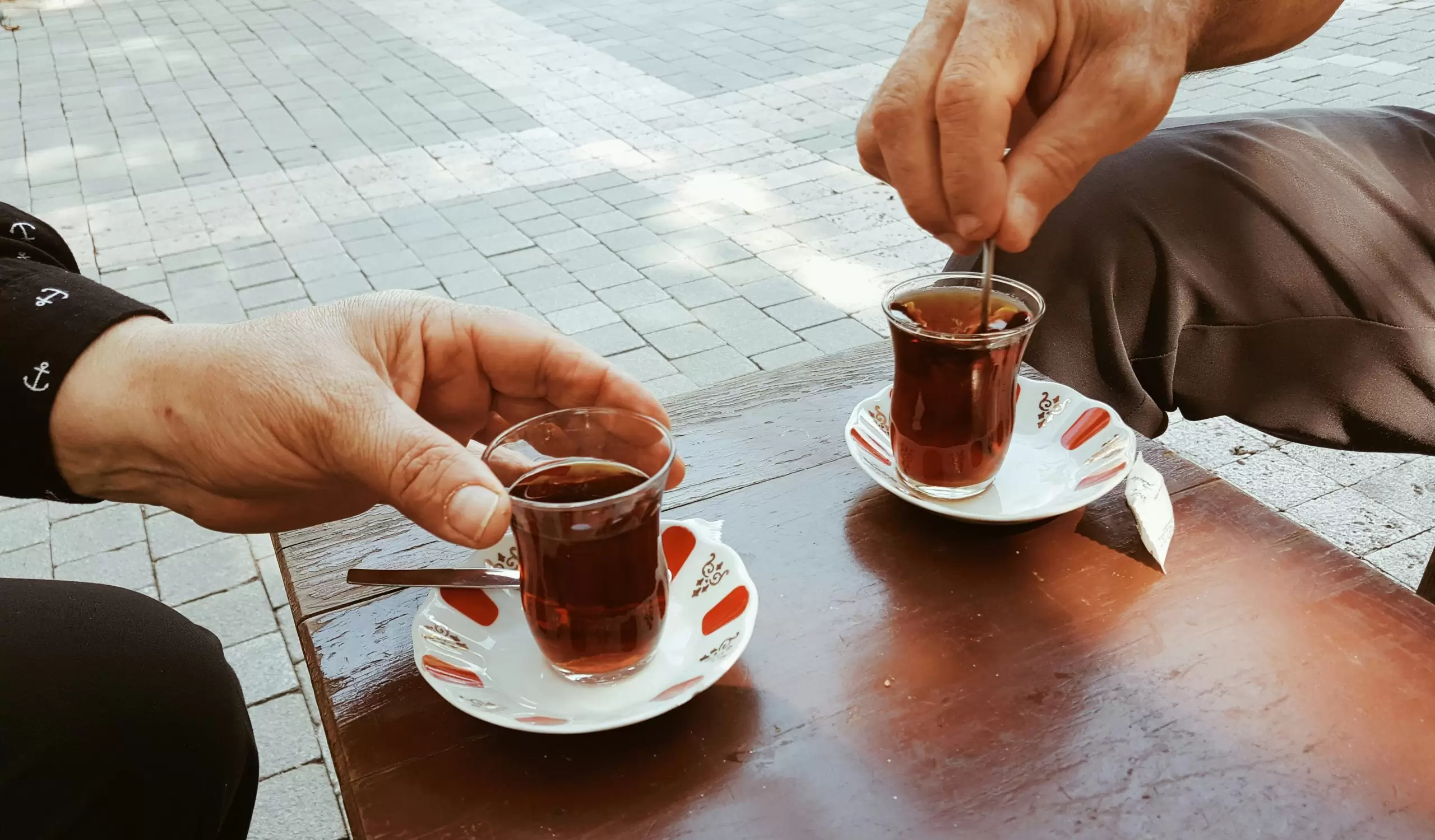 Günlük Çay veya Kahve Tüketimi Ağız ve Boğaz Kanseri Riskini Azaltabilir!