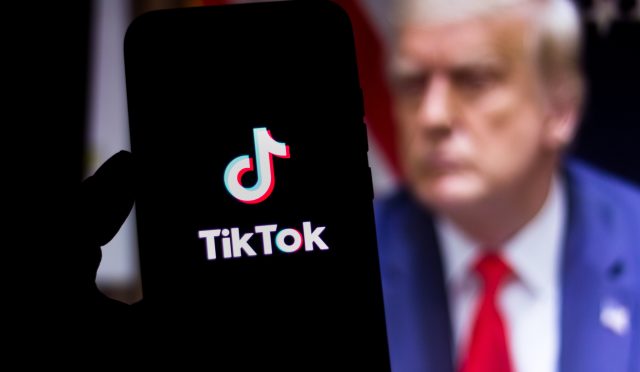 TikTok ABD’de Yeniden Aktif: Ancak Uygulama Mağazalarında Hâlâ Yok!