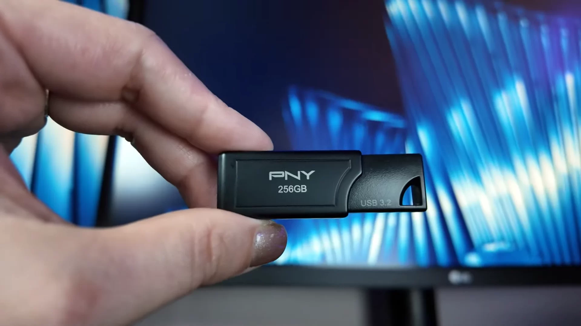 PNY Yeni Ultra-Hızlı PRO Elite V3 Flash Belleklerini Tanıttı